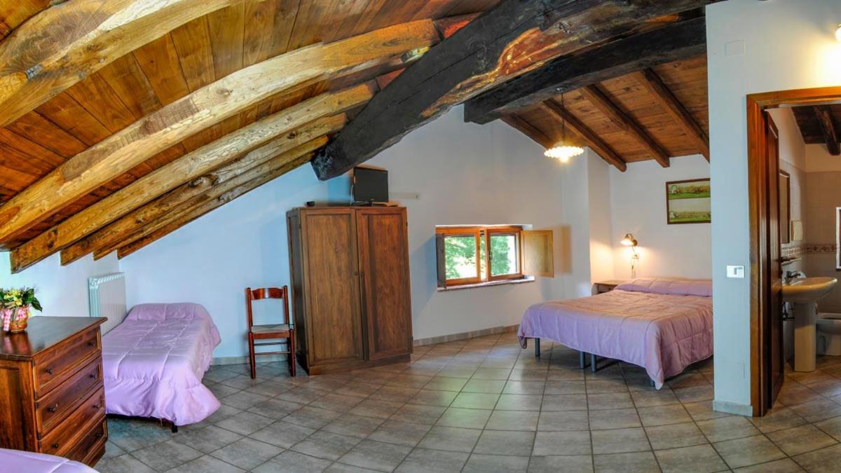 Agriturismo La Ferrera Varco Sabino Exterior photo