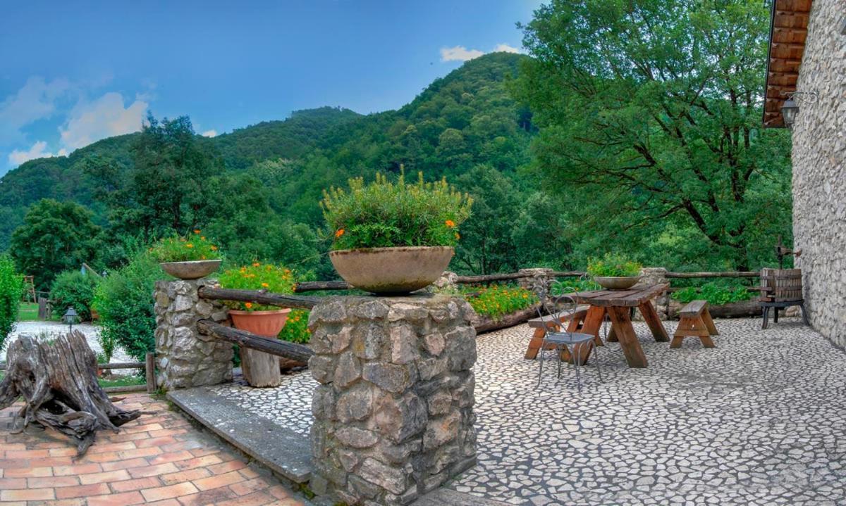 Agriturismo La Ferrera Varco Sabino Exterior photo